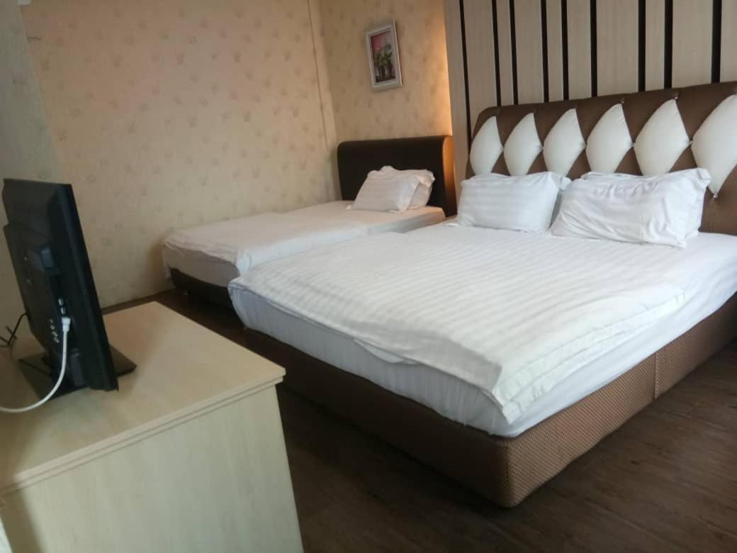 Hotel Zamburger Бентонг Экстерьер фото